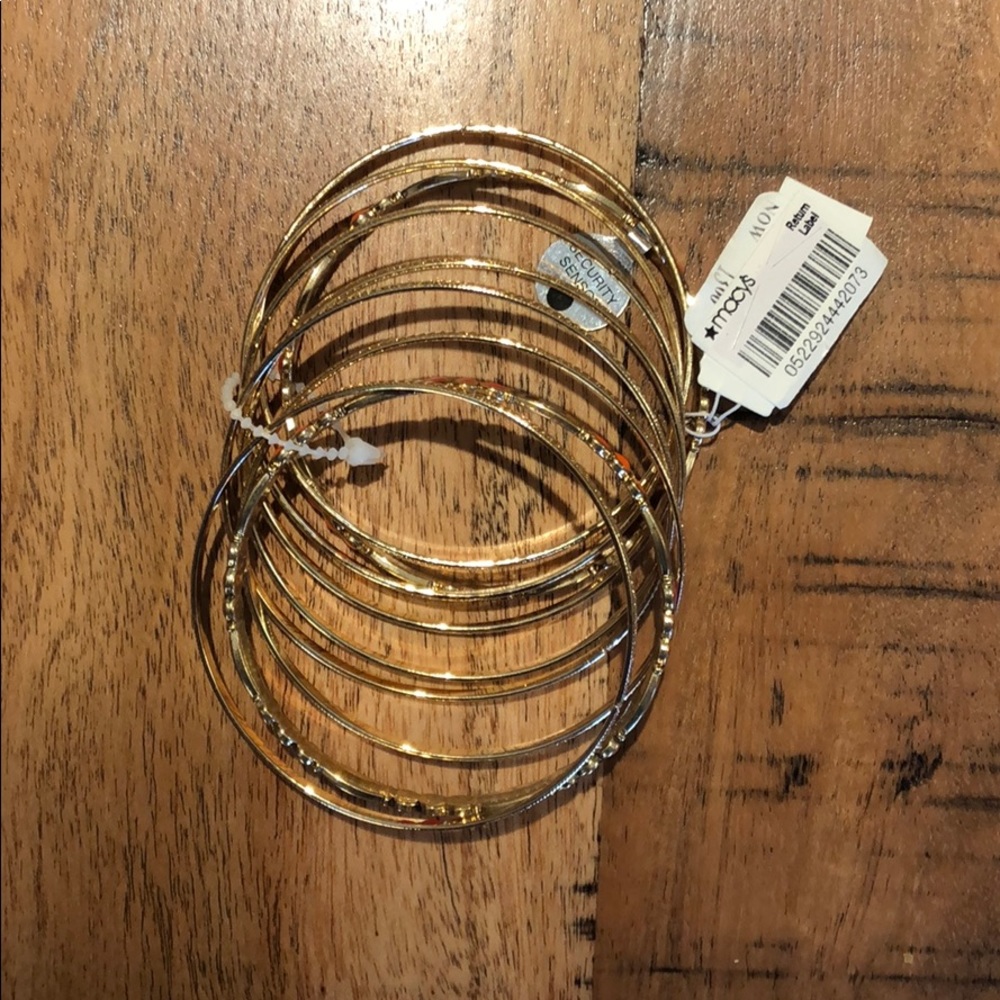 Style and Co gold bangle set